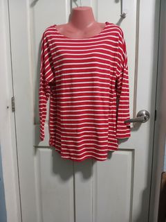 (Category: ) located in . Submitted by elisas.closet (Listing ID 1377408666, Image 1). Description: .