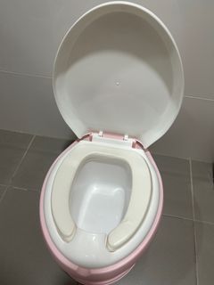 (Category: ) located in . Submitted by jllsls (Listing ID 1377426357, Image 1). Description: .