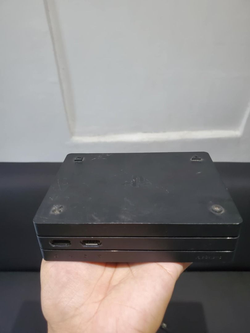 Playstation 4 Vr Headset ⚠️Accessories only (Category: PlayStation) located in Davao. Submitted by johndesu1206484 (Listing ID 1377383818, Image 3). Description: ⚠️⚠️ Accessories lang po walang Headset ⚠️What you see is what you get .