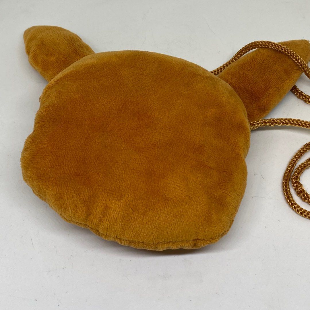 POKEMON EEVEE PLUSH COIN CASE SLING BAG (Category: Character Goods) located in Quezon City. Submitted by kitsune.treasures (Listing ID 1377507230, Image 3). Description: 📍Quezon City * MOD: J&T | Lalamove * MOP: GCASH | BPI No etiketa but high quality! ❤️ CONDITION: WHAT YOU SEE IS WHAT YOU GET. Dimensions: Kindly check the photos for the actual measurements. Please check all the photos for the condition of every item/s. SOME OF THE ITEMS HAVE S