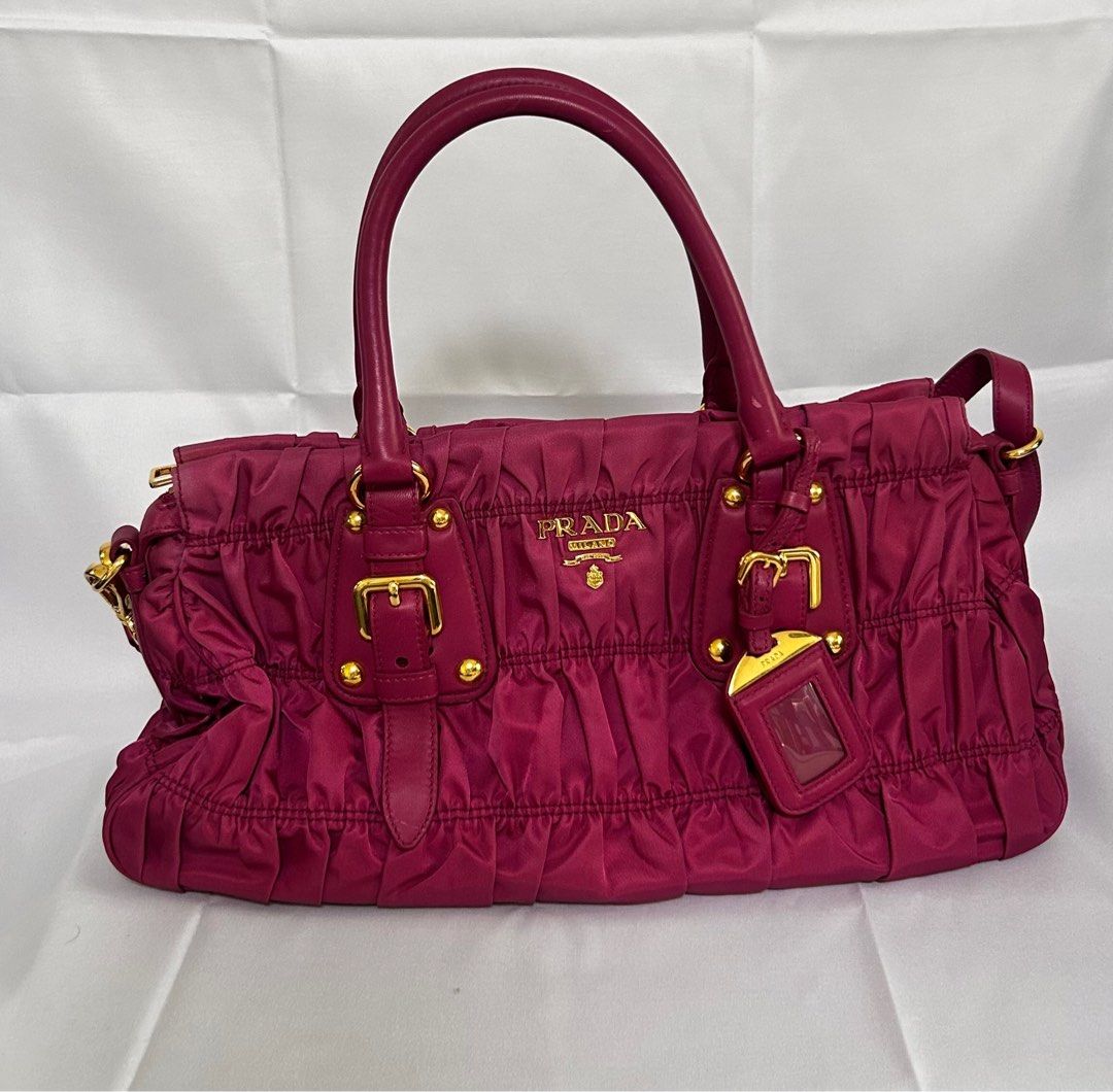 Maroon Prada Gaufre Crossbody Prada Nappa Gaufre Preloved Prada