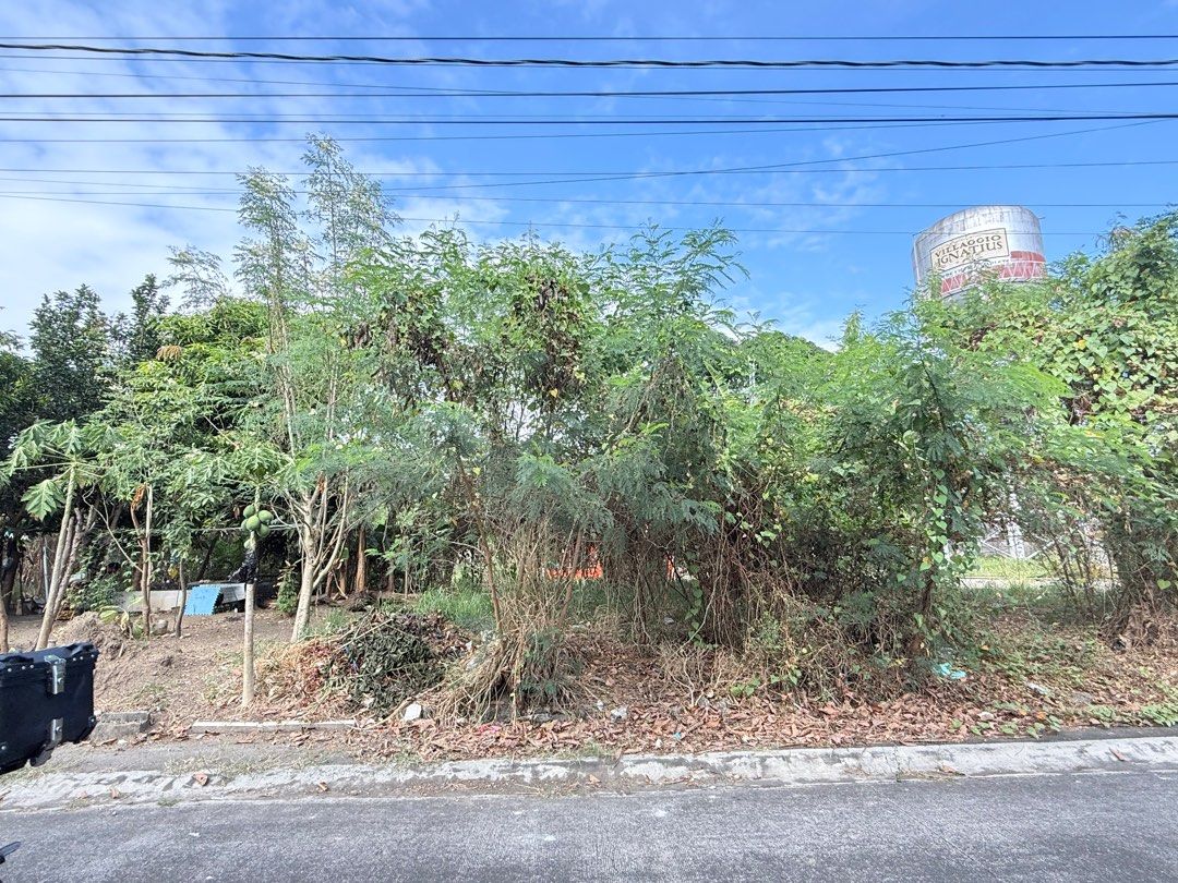 Residential Lot inside Subdivision (Category: Lot) located in Manila. Submitted by alyannera74936 (Listing ID 1377490073, Image 2). Description: RESIDENTIAL LOT - 120sqm - 7.9k per sqm - Inside Villagio Ignasius Subdivision - Brgy Buenavista, General Trias Cavite - Clean title, updated tax.