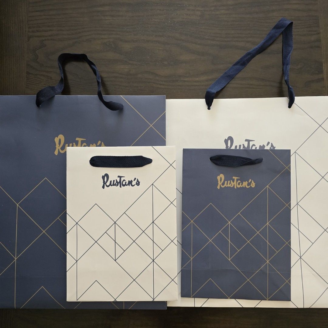 Rustans Paper Bag (new) (Category: Luxury Bags & Wallets) located in San Juan City. Submitted by super.saver8 (Listing ID 1377429239, Image 1). Description: small 200 medium 300 large 400 XL 450.