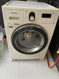 (Category: ) located in . Submitted by clifford23 (Listing ID 1377513672, Image 1). Description: .