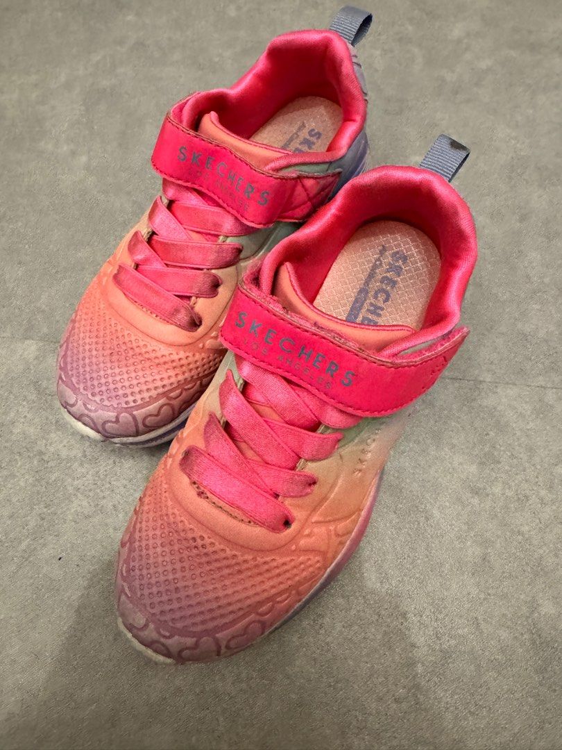 skechers air cooled memory foam pink