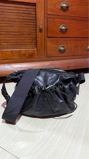 (Kategori: ) berada di . Dikirim oleh nnaabb_ (ID iklan 1377535709, Gambar 1). Deskripsi: .