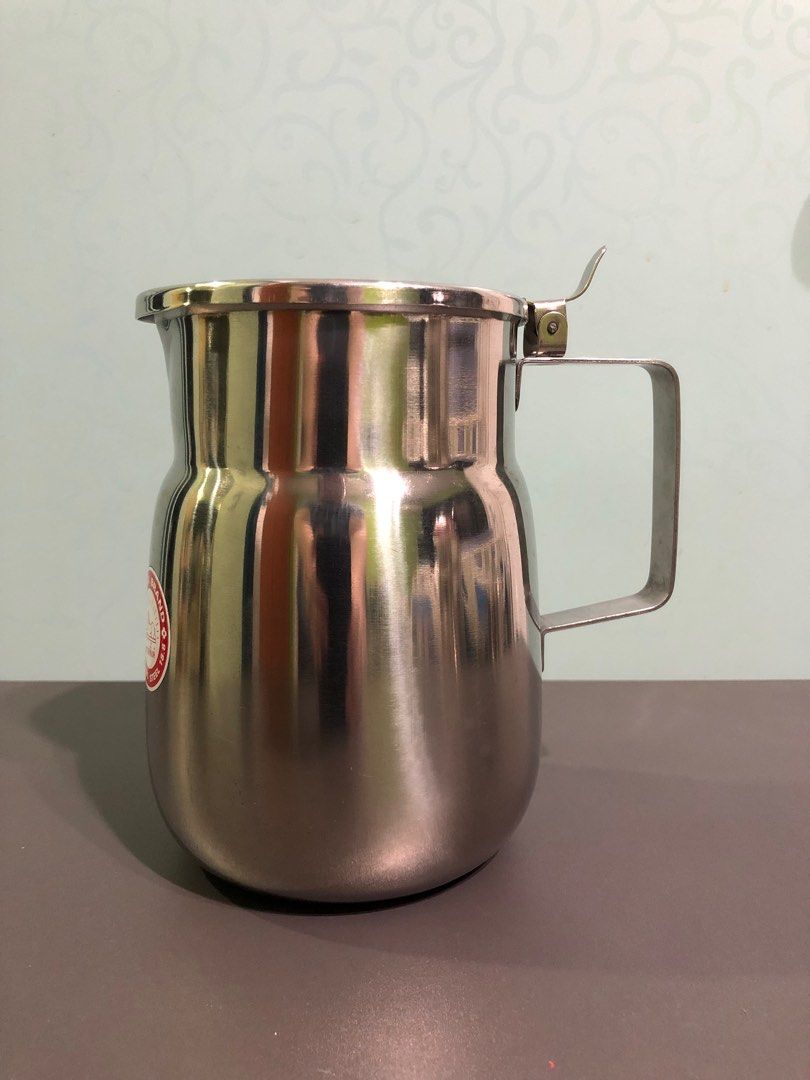 Stainless Steel Pitcher with Lid