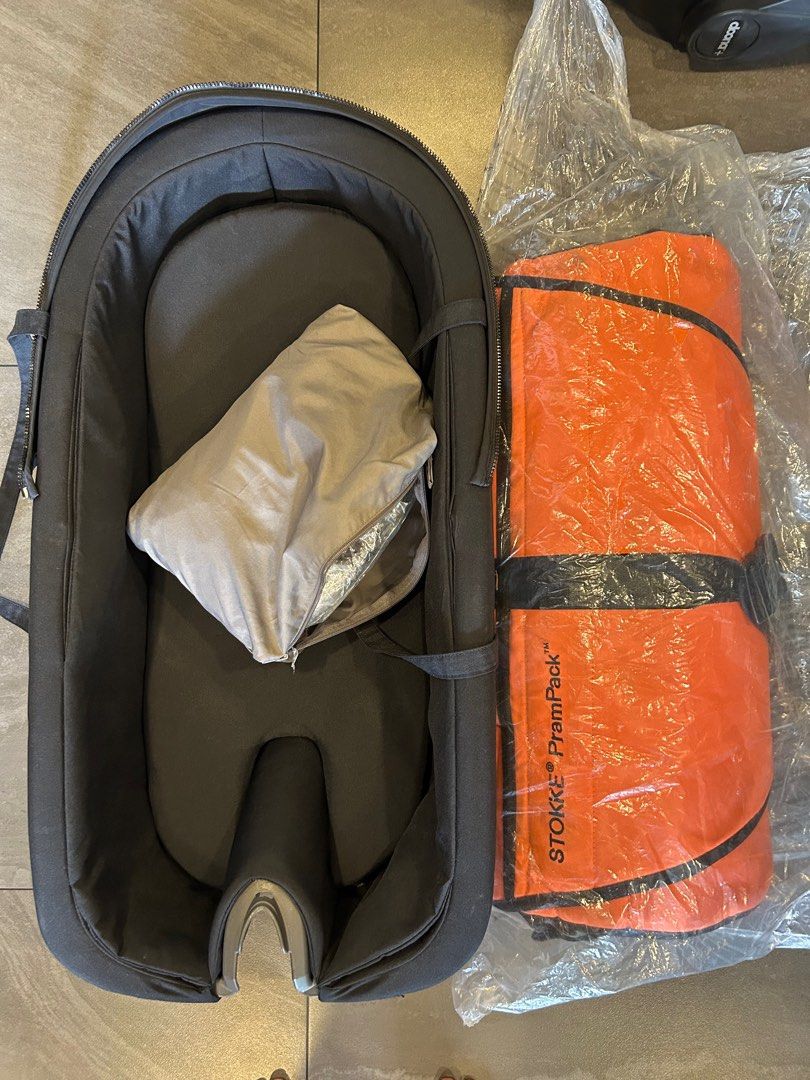 Stokke Xplory Stroller with accessories (Category: Strollers) located in Singapore. Submitted by vivmay (Listing ID 1377386384, Image 2). Description: Full set: - Stroller - Baby bassinet - Pram pack - Rain cover - Stroller bag - Cup holder - Umbrella - Ride on board .