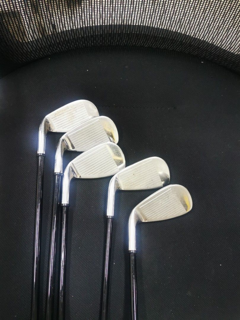 STRATA PLUS GOLF IRONS WITH DRIVER, Sports Equipment, Sports & Games ...