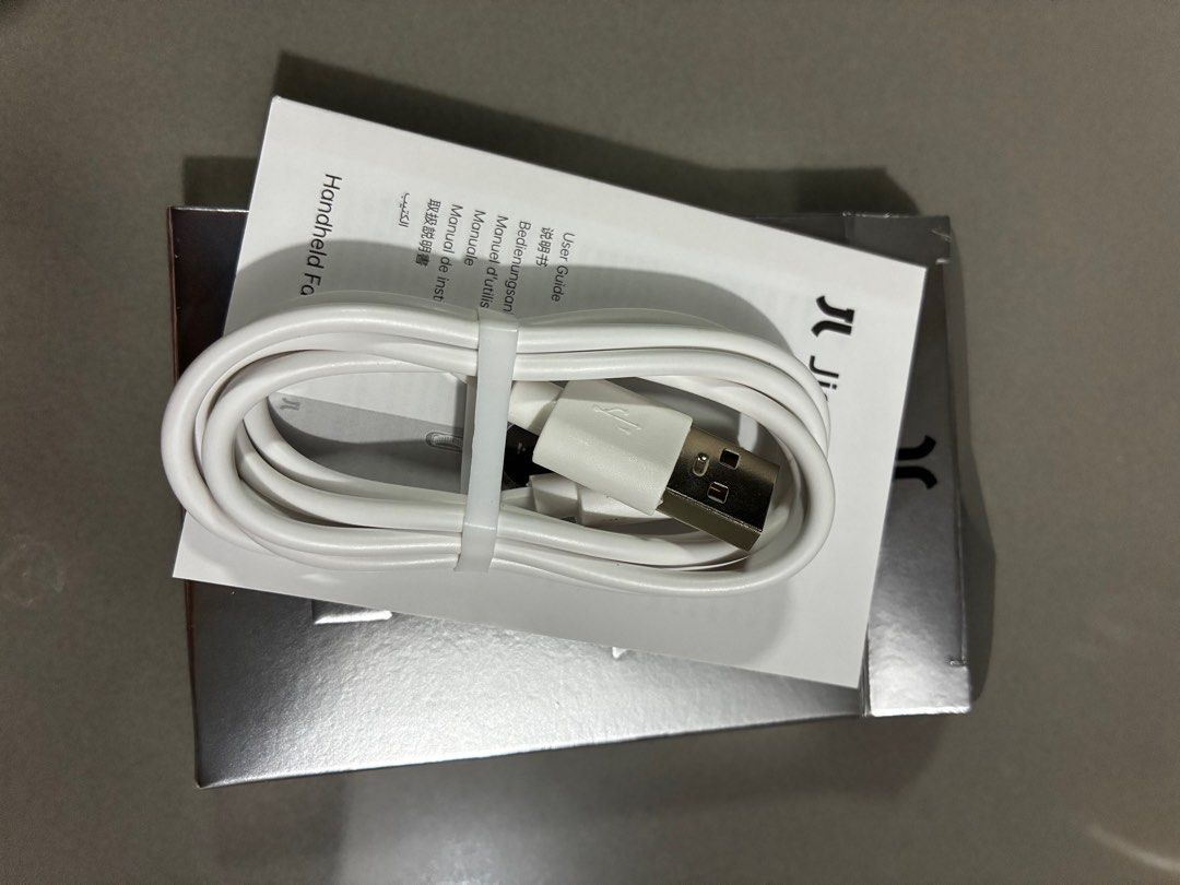 Type C cable/cord (Category: Chargers & Cables) located in San Fernando. Submitted by julieloops (Listing ID 1377450520, Image 1). Description: brandnew Free if you purchase worth 199 and above of any of my listings.