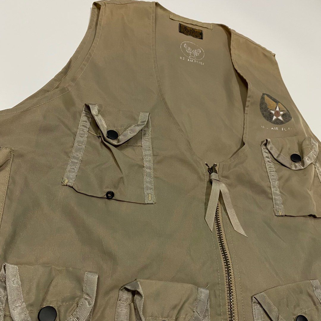U.S Airforce Vest (Category: Vests) located in Quezon City. Submitted by threadsunearthed (Listing ID 1377556578, Image 2). Description: U.S Airforce Vest Military / M65 / Army / OG107 / Amekaji / Kaptial / Beams Width: 21 Length: 24 •Good condition •Washed •no major issue/s, discoloration only •Color rate: 8.5/10 ₱880.