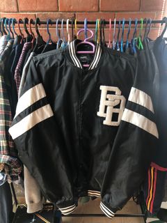 (Category: ) located in . Submitted by adidasguy7 (Listing ID 1377432570, Image 1). Description: .