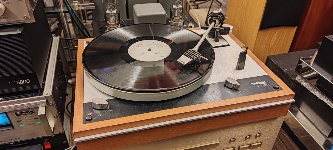 Vintage 1970s Thorens TD160 in original condition with box (Category: Other Audio Equipment) located in Singapore. Submitted by listeninn.com (Listing ID 1377450184, Image 1). Description: Kindly contact me at +6593829668 Vintage 1970s Thorens TD160 turntable in original condition with box. Pretty good condition..