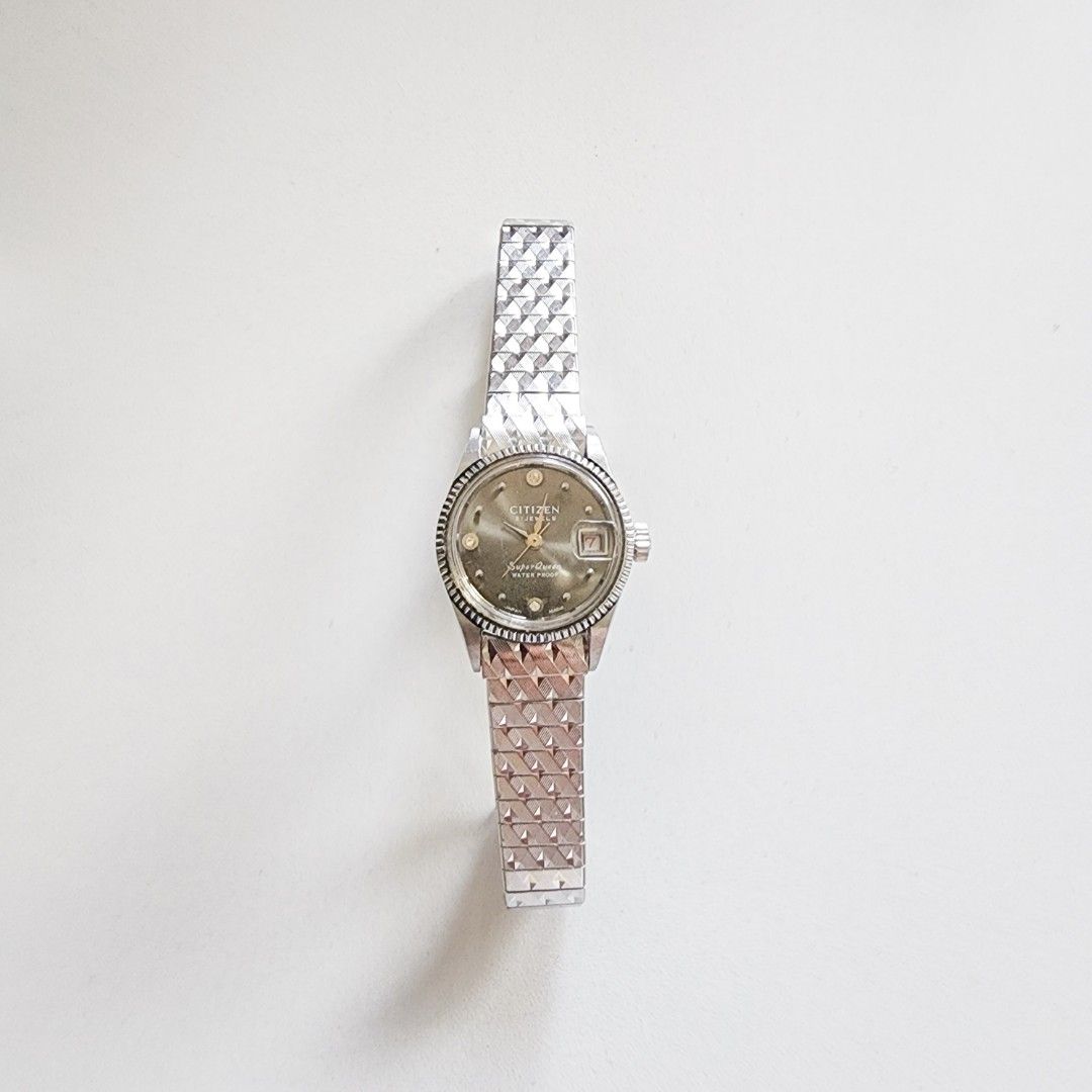 Vintage Citizen Super Ocean Watch (Category: Women's Watches) located in Quezon City. Submitted by hoshication (Listing ID 1377378412, Image 1). Description: Vintage Citizen "Super Ocean" watch • Textured silver-tone bracelet • Manual wind • Water-resistant (as marked, vintage spec) • Domed crystal w/ magnified date - Strap and clasp still in good condition - Great for collectors, display, or restoration 🏷 Price negotiable Payment Options: • BPI