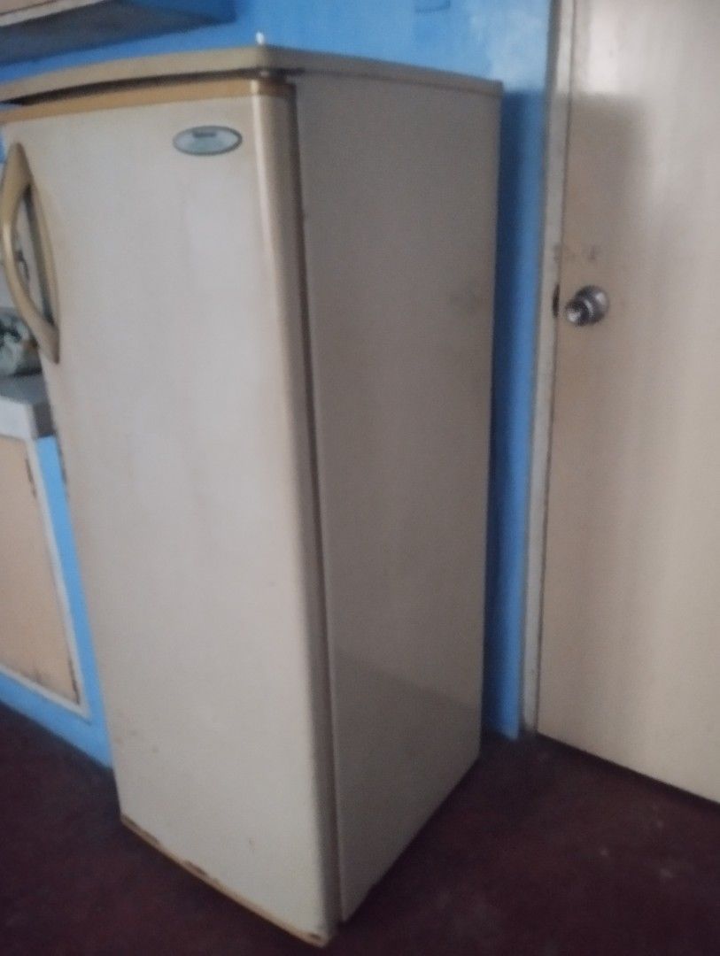 Vintage refrigerator operational National NR-A2003PE (Category: Refrigerators and Freezers) located in Muntinlupa City. Submitted by loweebiton5412 (Listing ID 1377375212, Image 2). Description: call / tex 09297558119 operational / negotiable RFS: upgrade we have already new vintage National Refrigerator Pro Zone NR-A2003PE 8.5 cubic feet Rated Voltage: 230 V Rated Frequency: 60 Hz Rated Current: 0.88 A Rated Input 100 W weight: 44 kgs Condition: