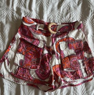 (Category: ) located in . Submitted by romanscloset (Listing ID 1377447826, Image 1). Description: .
