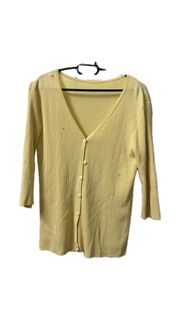 (Category: ) located in . Submitted by ecothriftcore (Listing ID 1377536732, Image 1). Description: .