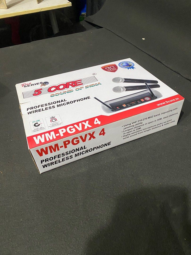 2Pcs Wireless Mics With Receiver63222276726401111