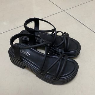 由 shuuuyu (刊登 ID 1377655604，圖片 1) 提交，位於 的 (類別：)，說明：。