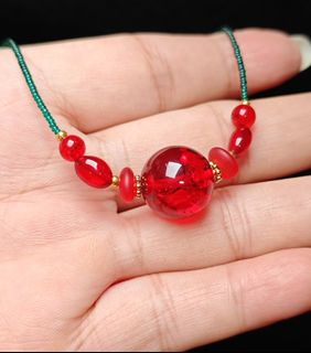 Natural Polish 🇵🇱 Red Bumblebee Amber Necklace with Smiling Design, Museum Collection from Vladivostok, Russia
{With Museum Certificate & Signature of Amber Master}
Small beads: 4.9/5.6/6.6 mm, Large bead: 13.8mm
4.6g HK$390 (Cost Price)
Polish 🇵🇱 red amber is precious and worth collecting!
         ❤️❤️Amber and Beeswax❤️❤️
            *Organic Health Gemstone*
Meet at MTR Yuen Long Station after 4 PM 🙏 By appointment only64216657480835110