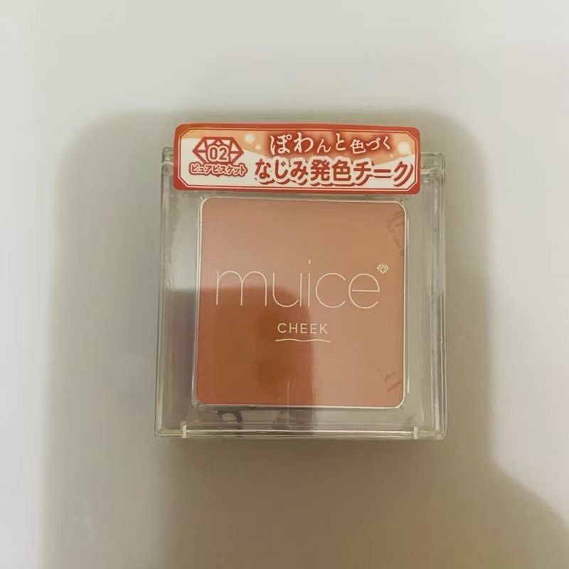 由 zakka_shop (刊登 ID 1377688069，圖片 1) 提交，位於 台北市 (Taipei) 的 現貨快速寄出🔥日本🇯🇵 muice 粉狀腮紅 腮紅 (類別：化妝品)，說明：今年三月從日本帶回來 超有名又難買的 muice 只有一顆😆 這沒過期。
