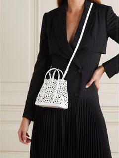 (Kategori: ) berada di . Dikirim oleh parisiancollection (ID iklan 1373644078, Gambar 1). Deskripsi: .