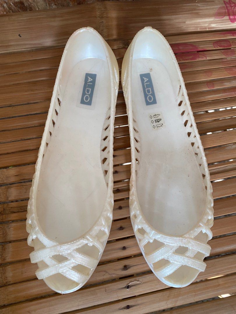 Aldo Flat Shoes (Category: Flats & Sandals) located in Manila. Submitted by nallazaid (Listing ID 1377618282, Image 2). Description: Brand New best fit Us7.
