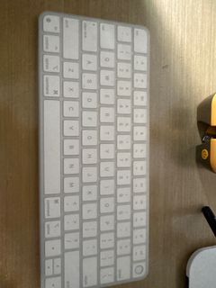Apple ID Keyboard64092621378561110