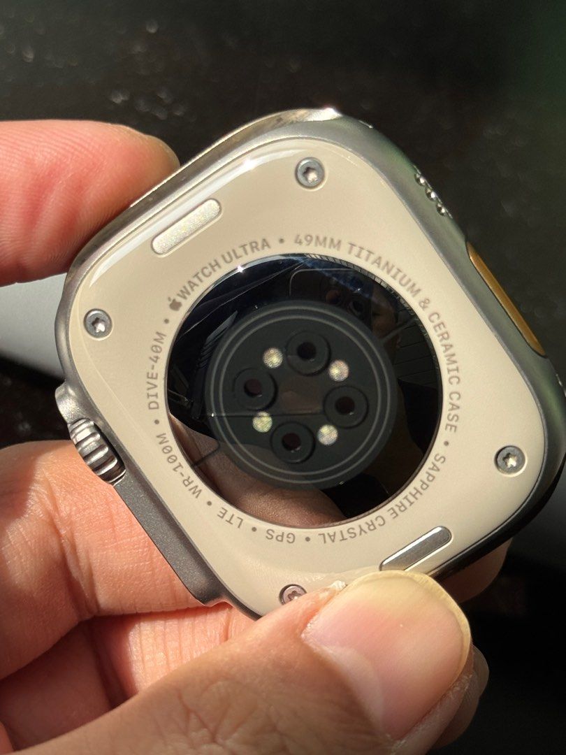 Apple Watch 1 (slight issue) (Category: iPhone 16 Series) located in Makati City. Submitted by MySundayStuff (Listing ID 1377567822, Image 1). Description: May crack sa heart rate sensor but still water proof, can handle normal water splashes Small and hard to see bumps sa bezel Can be 95% smooth No scratches sa screen being Sapphire No performance issues or any issues 89% Battery Health With original box With class A band no charger Meetup Ayala