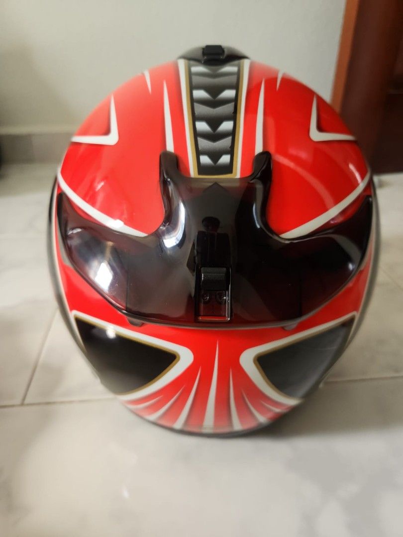 Arai Helmet (Category: Motorcycle Apparel) located in Singapore. Submitted by max2380 (Listing ID 1377653971, Image 1). Description: Arai vector helmet, size small seldom use still in good condition Internal sponge and rubbers all replaced to brand new.
