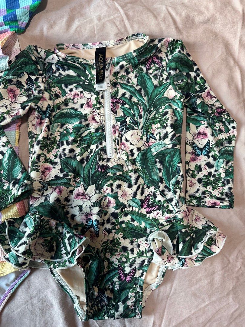 Baby girl Swimsuit (Category: Babies & Kids Fashion) located in Singapore. Submitted by neegh (Listing ID 1377706264, Image 2). Description: Infant girl swimsuits. Sizes 12-18 m, 18-24 m , 2T Two of them have been lightly worn. Brand new Seed Heritage baby swimsuit. Comes with original tags. Perfect for your little one's summer fun! Take all three for $50 and you are covered for 1-2 years ;) .
