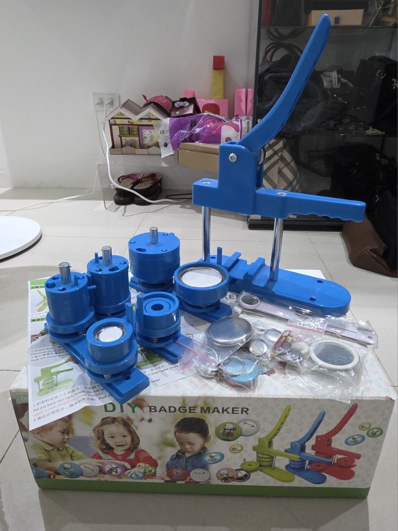 Badge Maker / Button Maker (Category: Craft Supplies & Tools) located in Dasmarinas. Submitted by yas_cruz (Listing ID 1377679716, Image 2). Description: For sale: well loved badge maker with 3 molds 58mm, 32mm, and 25mm.. sampler consumables included. 2,700 only RFS: upgraded to heavy duty Dasmarin̈as, cavite area.. Actual picture of the item posted...