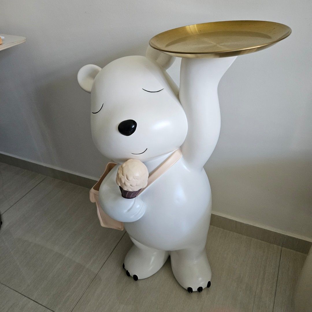 Bear Sculpture with Bluetooth Speaker63205307201409111