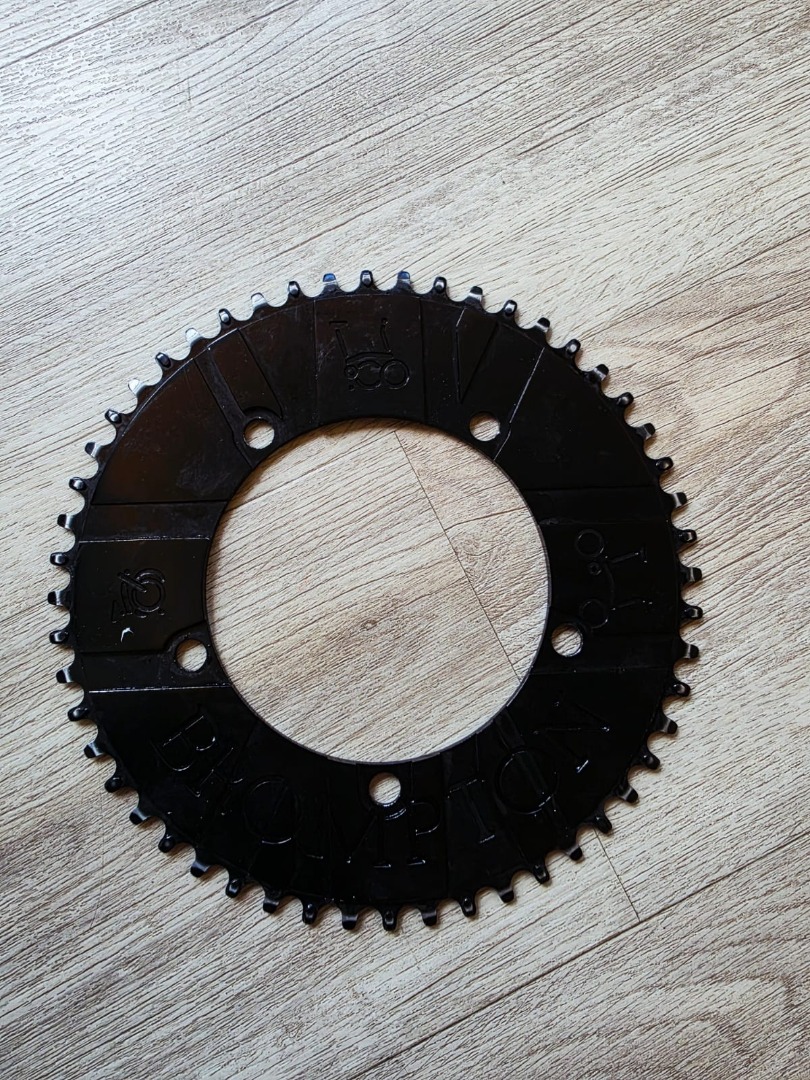 Plateau Sugino Drillium 52 Dents – 144 BCD – Aluminium Vintage Années 70/80