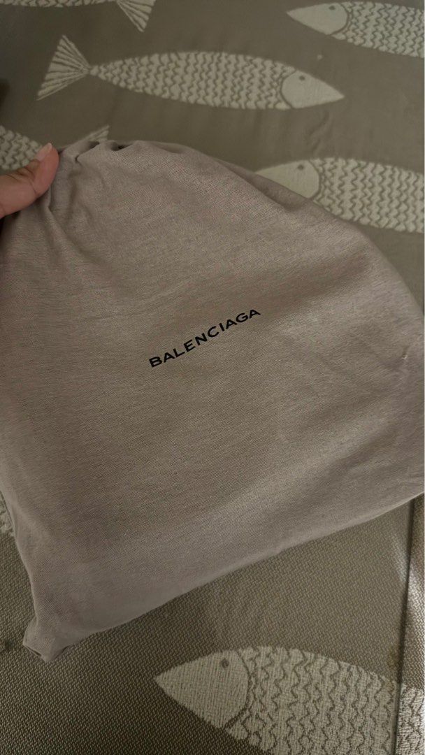 Blncga Small Bag (Category: Cross-body Bags) located in Manila. Submitted by j1221 (Listing ID 1377723012, Image 1). Description: Got it from Japan.