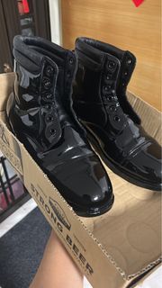 (Category: ) located in . Submitted by mirrorshinesg (Listing ID 1377744460, Image 1). Description: .