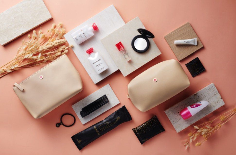 Bulgari Emirates Amenity/ Toiletry kit (Category: Fragrance & Deodorants) located in Manila. Submitted by rachelle_pm (Listing ID 1377613864, Image 2). Description: Bvlgari emirates amenity kits Php 1500 Each Available 6 gents / 3 ladies All sealed so whats inside photos are from the internet. Lalamove pick up, j&t, lbc - shipping cost c/o buyer.