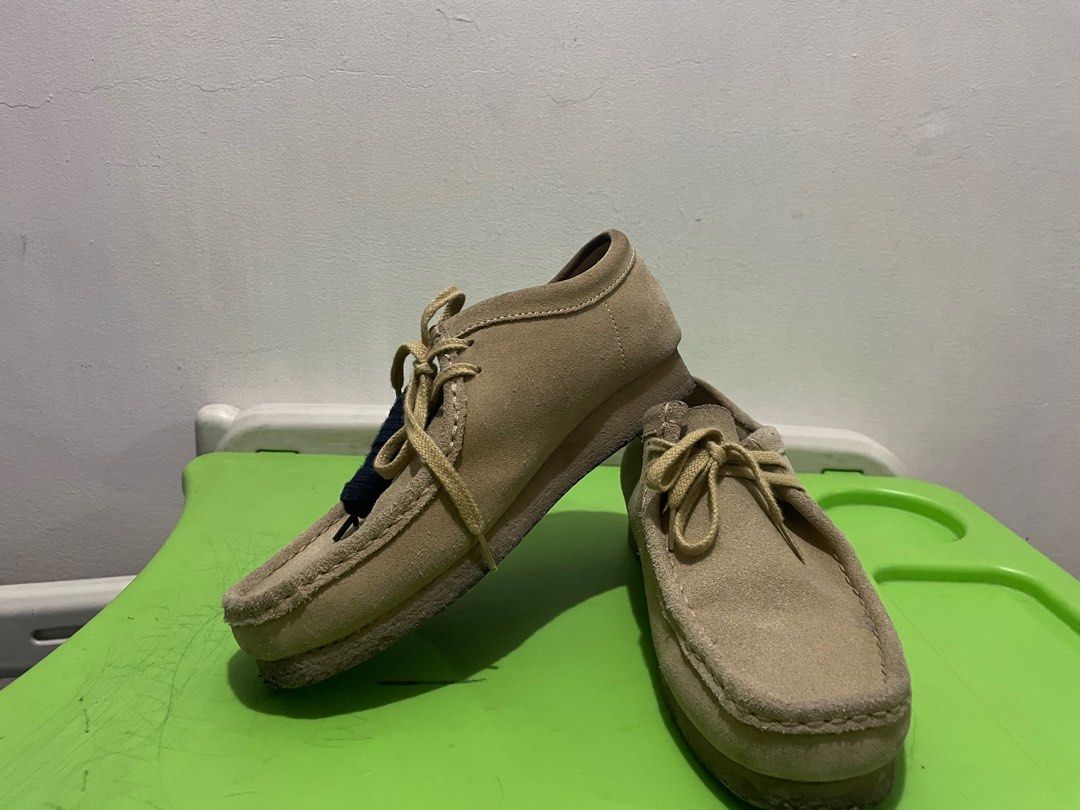 Clarks Wallabee Maple (Dupe) (Category: Casual Shoes) located in Manila. Submitted by razbeh (Listing ID 1377692869, Image 1). Description: Wallabee Maple Dupe, hence the price Size 7 / 25cm Huwag na magchat if tatawad, firm price, Shipping sagot ng buyer Lalamove within Metro Manila.