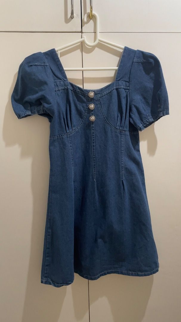 Clothes for Breakfast Denim Dress (Category: Dresses) located in Iloilo. Submitted by fmmchr (Listing ID 1377614607, Image 1). Description: - Bought from Clothes for Breakfast - Used once - Small to Semi large frame - Dress length: approx 29 inches - Shipping fee is shouldered by the buyer either thru J&T or LBC.