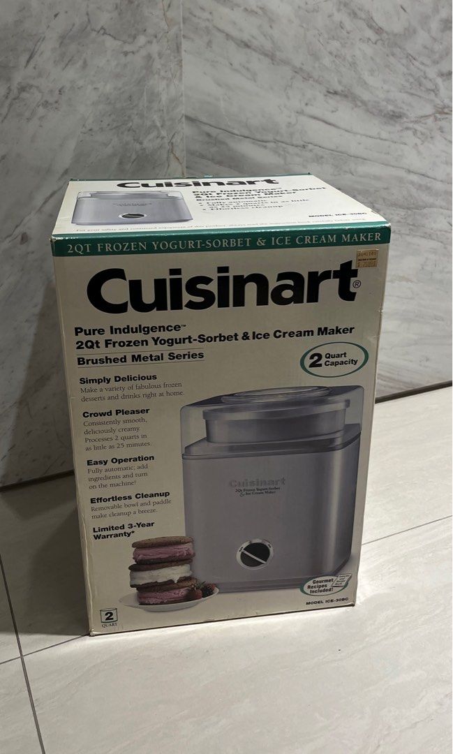 由 chris910521 (刊登 ID 1377710506，圖片 2) 提交，位於 台北市 (Taipei) 的 Cuisinart 冰淇淋機 (也可做優格) (類別：浴室、廚房用品配件)，說明：印象中只用過1、2次 同類型商品都可合購有折扣。