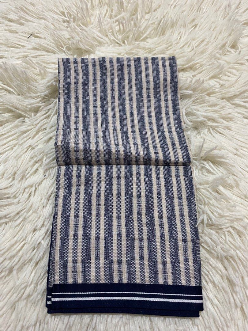 Daks Handkerchief (Category: Towels, Napkins & Holders) located in Bulacan. Submitted by rich2545 (Listing ID 1377593997, Image 2). Description: .