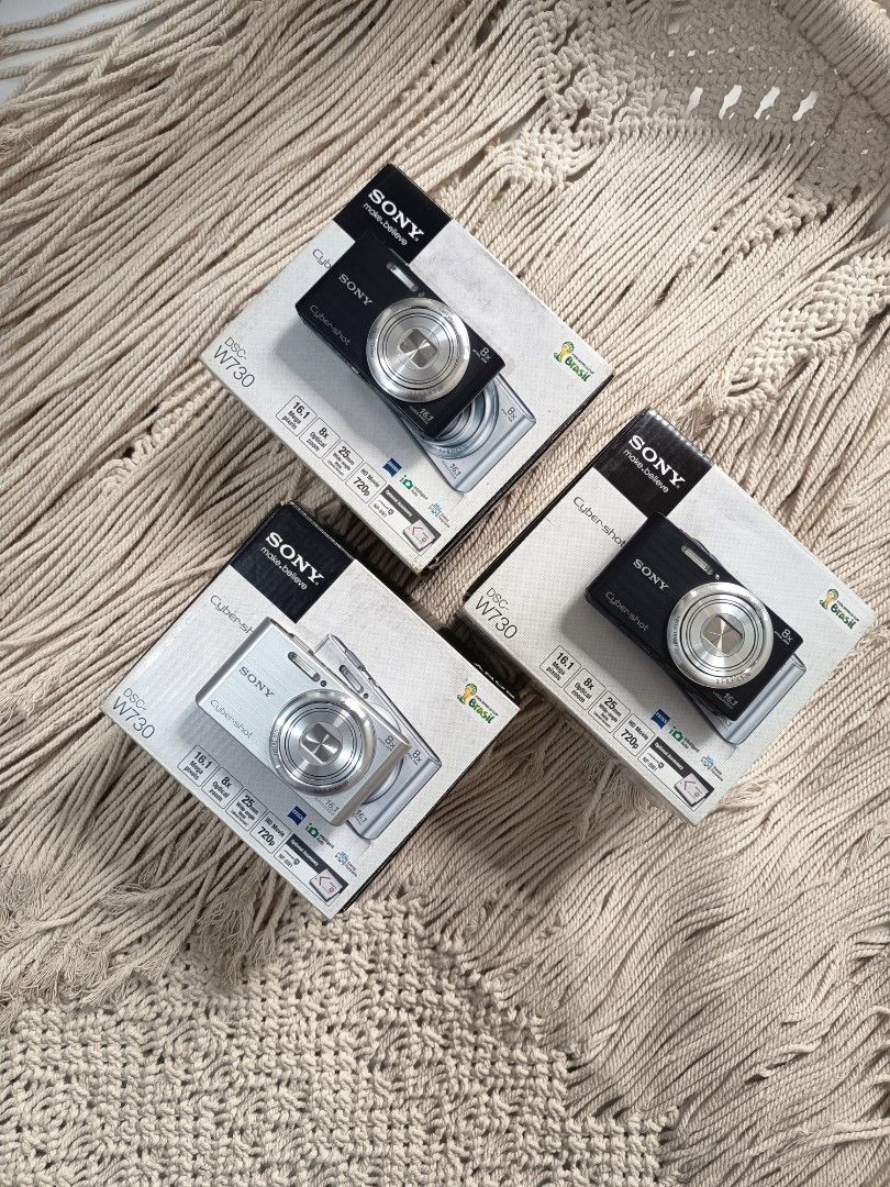 SONY Cyber-shot W730 シルバー コンデジ Amazon.com : Sony DSC-W730 16.1 MP Digital Camera with 2.7-Inch