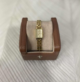 (Category: ) located in . Submitted by shopyourstyleph (Listing ID 1377654907, Image 1). Description: .