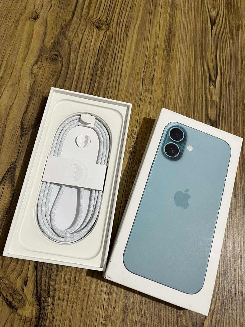 FOR SALE (Category: iPhone 16 Series) located in Manila. Submitted by paeng1 (Listing ID 1377713932, Image 3). Description: Iphone 16 Bought from iStudio With box and receipt and cord 128 GB Teal color Factory unlocked 99% battery health Under warranty until 1/18/2026 No dents sobrang kinis RFS: Upgrade.