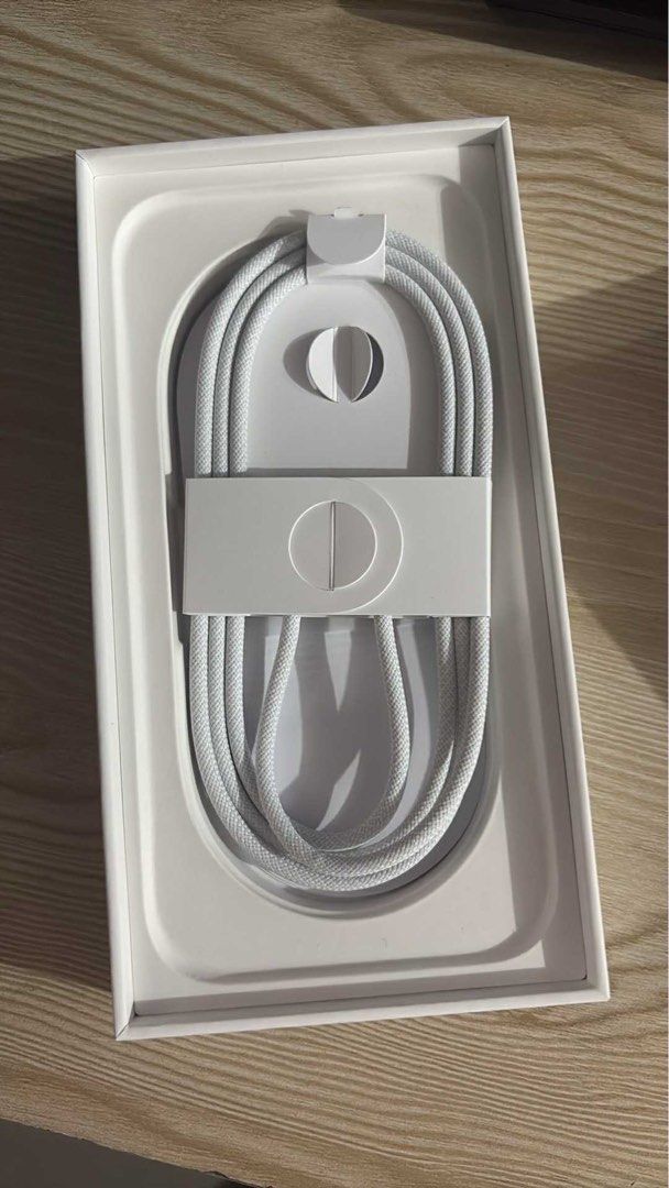 FOR SALE (Category: iPhone 16 Series) located in Manila. Submitted by paeng1 (Listing ID 1377713932, Image 1). Description: Iphone 16 Bought from iStudio With box and receipt and cord 128 GB Teal color Factory unlocked 99% battery health Under warranty until 1/18/2026 No dents sobrang kinis RFS: Upgrade.