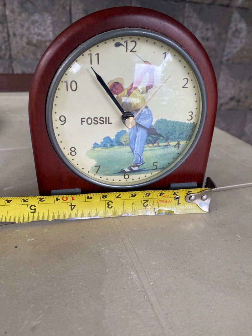 Fossil Golf Desk Clock (Category: Clocks) located in Quezon City. Submitted by boxercup (Listing ID 1377633858, Image 3). Description: Fossil Golf Desk Clock Quartz battery operated Wood case Pickup QC Shipping at buyers expense.