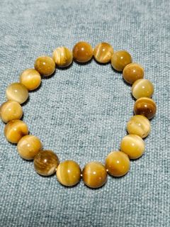 (Category: ) located in . Submitted by crystalahouse (Listing ID 1377607432, Image 1). Description: .