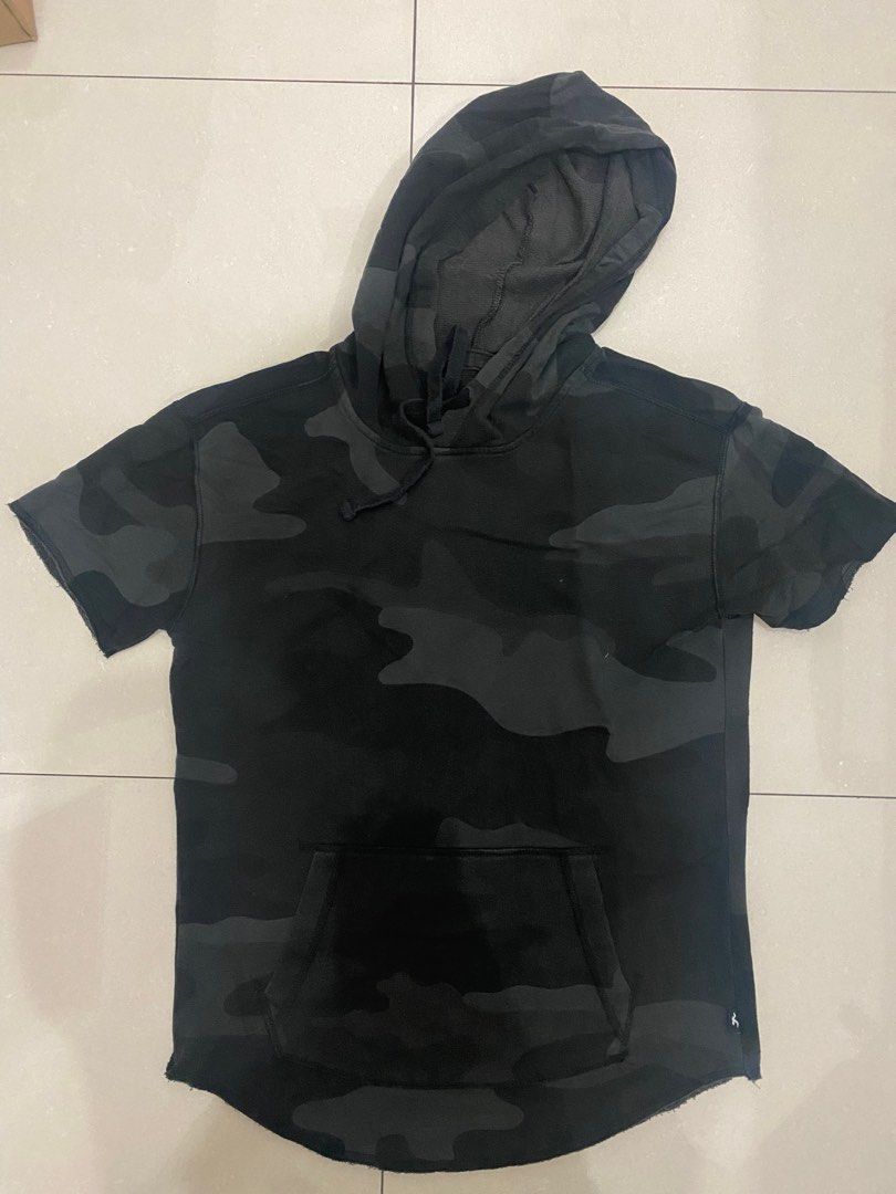 Hollister Short Sleeve Hoodie Black Army, Fesyen Pria, Pakaian