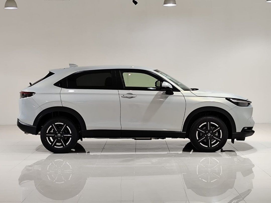 Honda Vezel 1.5 G (A) (Category: Used Cars) located in Singapore. Submitted by zero.downpayment.specialist (Listing ID 1377717617, Image 3). Description: 《THIS IS A NEW CAR POST》❗ 《THIS IS A NEW CAR POST》❗❗ 《THIS IS A NEW CAR POST》❗❗❗ ▪︎PERSONAL USAGE✅️ ▪︎EX BANKRUPTCY ✅ ▪︎OVERTRADE ✅️ ▪︎BAD CREDIT✅ ▪︎PHV✅ ALL WELCOME‼ 100% FULL LOAN ONLY FROM 2.98%❗❗ 🔥MEGA CLEARANCE SPECIAL SALES🔥 BRING YOUR DREAM CAR HOME WITH ABSOLUTELY 0❗ +65 8 69 369 99 🔹