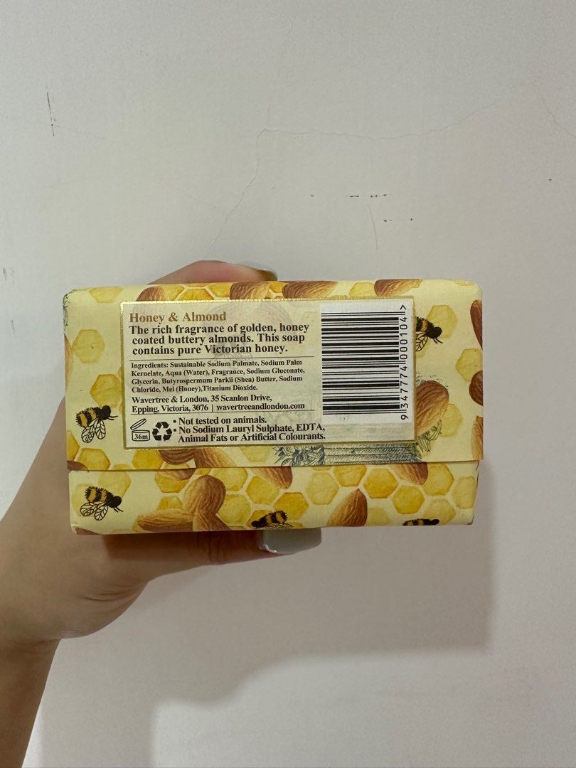 由 chichi___shop (刊登 ID 1377660107，圖片 2) 提交，位於 台北市 (Taipei) 的 Honey&Almond香皂200g (類別：個人清潔保養)，說明：全新未拆封‼️。